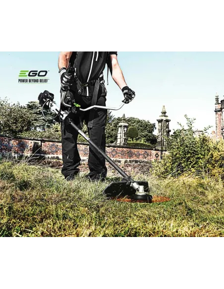 Desbrozazdora profesional a batería EGO BCX3800 de 38 cm, uso diario