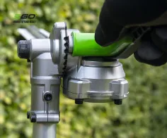 Cortasetos a batería EGO HTA2000 de uso profesional para Multitool 2