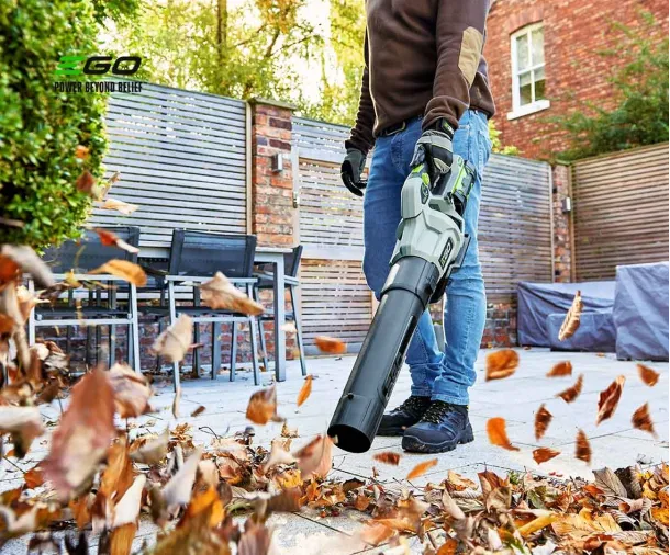 Soplador a bateria EGO LB5800E para uso profesional