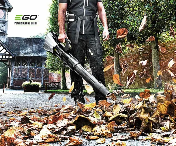 Soplador profesional a batería EGO LBX 6000 para uso diario